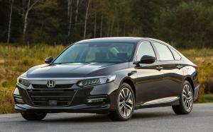 Honda Accord Touring Hybrid 2017 года (NA)